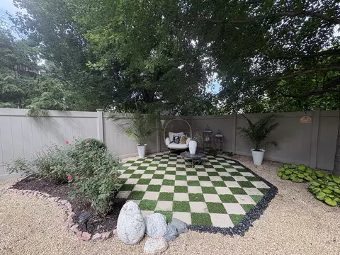 Exterior - 110 Swanson St, Ottawa, IL 61350 photo 4 of 17