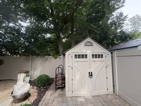 Exterior - 110 Swanson St, Ottawa, IL 61350 photo 14 of 17