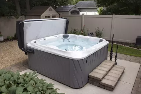 Exterior - 110 Swanson St, Ottawa, IL 61350 photo 13 of 17