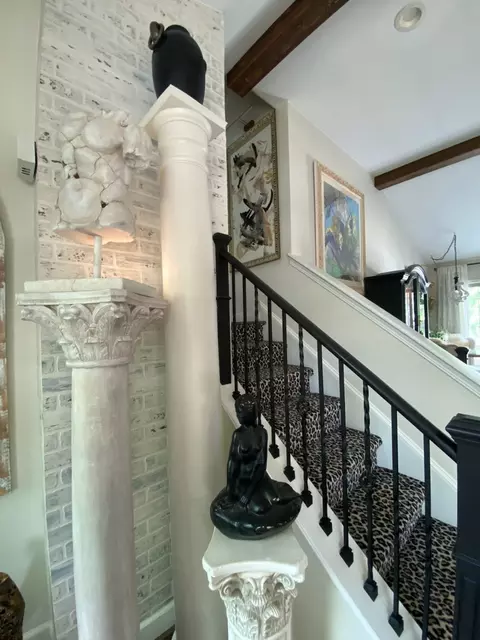 Entry Way - 110 Swanson St, Ottawa, IL 61350 photo 1 of 2