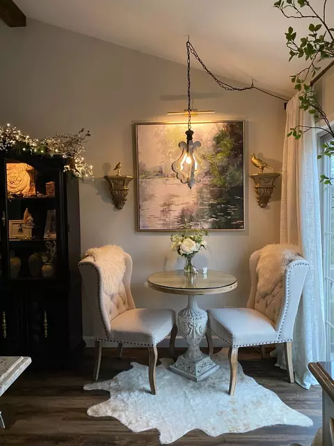 Dining - 110 Swanson St, Ottawa, IL 61350 photo 3 of 3