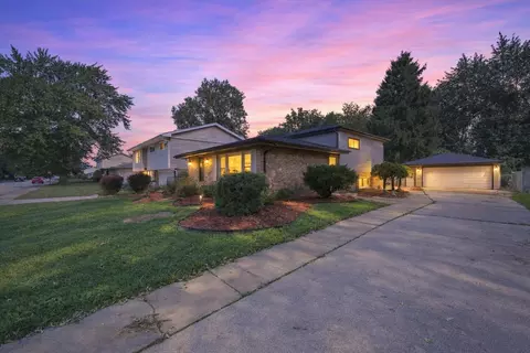 15207 Waterman Dr, South Holland, IL 60473