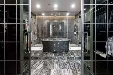 Bath - Undisclosed, Chicago, IL 60611 photo 2 of 9