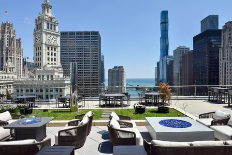 View/Area - Undisclosed, Chicago, IL 60611 photo 2 of 8