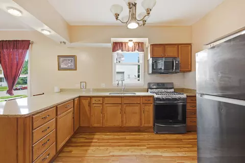 Kitchen - 459 N Spring St, Elgin, IL 60120 photo 4 of 4