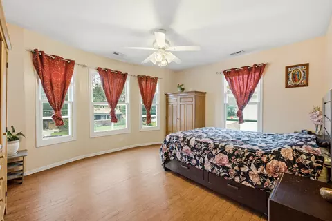Bedroom - 459 N Spring St, Elgin, IL 60120 photo 1 of 4