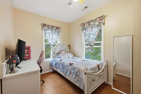 Bedroom - 459 N Spring St, Elgin, IL 60120 photo 2 of 4