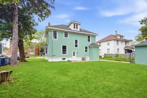 Exterior - 459 N Spring St, Elgin, IL 60120 photo 4 of 5