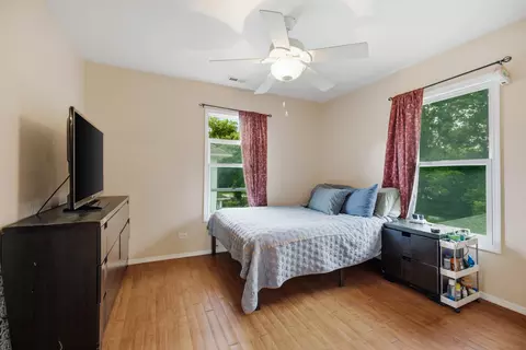Bedroom - 459 N Spring St, Elgin, IL 60120 photo 3 of 4