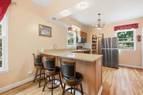 Kitchen - 459 N Spring St, Elgin, IL 60120 photo 2 of 4