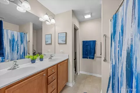 Bath - 1108 Monroe Ave, Mchenry, IL 60050 photo 1 of 2