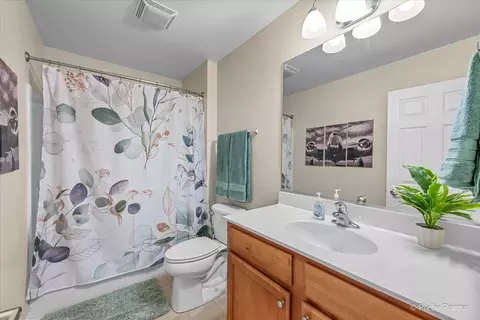 Bath - 1108 Monroe Ave, Mchenry, IL 60050 photo 2 of 2
