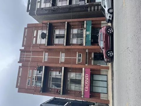 2853 N Pulaski Rd #2S, Chicago, IL 60641