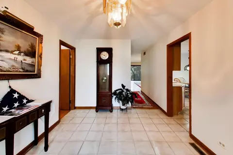 Entry Way - 28480 N Oak Knoll Rd, Mchenry, IL 60051 photo 1 of 1