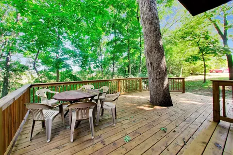 Exterior - 28480 N Oak Knoll Rd, Mchenry, IL 60051 photo 12 of 14