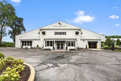 Exterior - 2 S976 Deerpath Rd, Batavia, IL 60510 photo 2 of 10