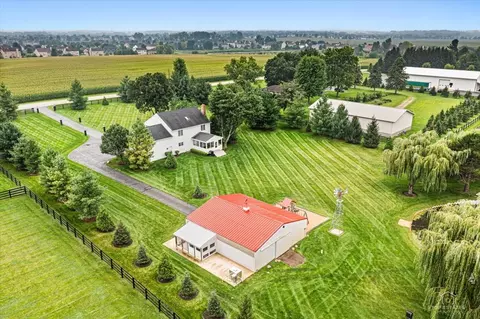 View/Area - 2 S976 Deerpath Rd, Batavia, IL 60510 photo 4 of 8