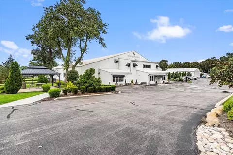 Exterior - 2 S976 Deerpath Rd, Batavia, IL 60510 photo 1 of 10