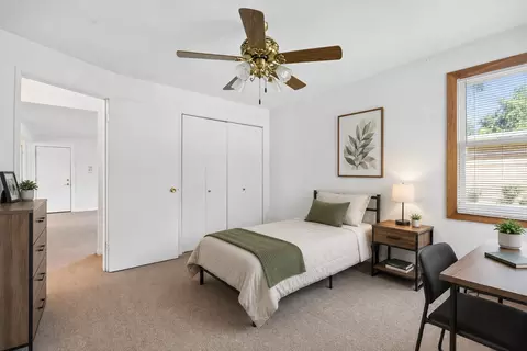 Bedroom - 6850 W Lode Dr #2A, Worth, IL 60482 photo 2 of 4