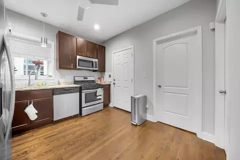 Kitchen - 8019 S Eberhart Ave, Chicago, IL 60619 photo 1 of 1