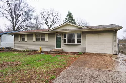 2618 Forsythia Dr, Rockford, IL 61102