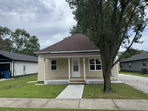 304 W North St, Sesser, IL 62884