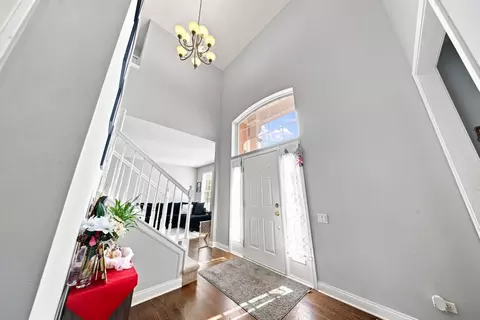 Entry Way - 4050 Bunker Hill Dr, Algonquin, IL 60102 photo 3 of 7