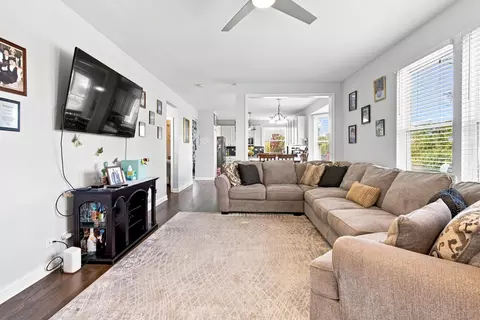 Living - 4050 Bunker Hill Dr, Algonquin, IL 60102 photo 1 of 2
