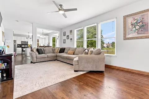 Other - 4050 Bunker Hill Dr, Algonquin, IL 60102 photo 4 of 13
