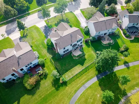 View/Area - 4050 Bunker Hill Dr, Algonquin, IL 60102 photo 4 of 6
