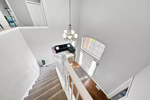 Entry Way - 4050 Bunker Hill Dr, Algonquin, IL 60102 photo 4 of 7