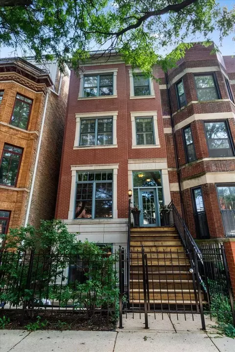 1925 N Sedgwick St #1, Chicago, IL 60614