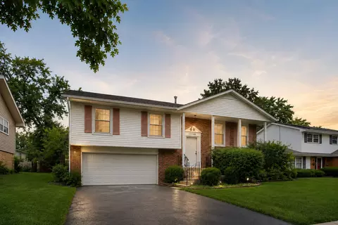 17730 Cherrywood Ln, Homewood, IL 60430