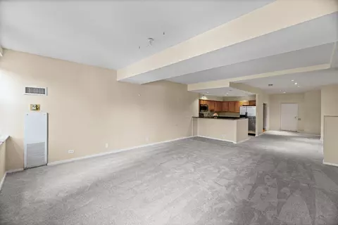 Living - 40 E 9th St #1907, Chicago, IL 60605 photo 3 of 11