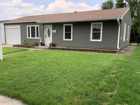427 Kenyon Ave, Romeoville, IL 60446