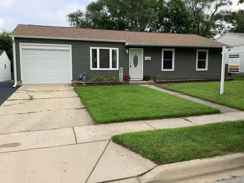 427 Kenyon Ave, Romeoville, IL 60446