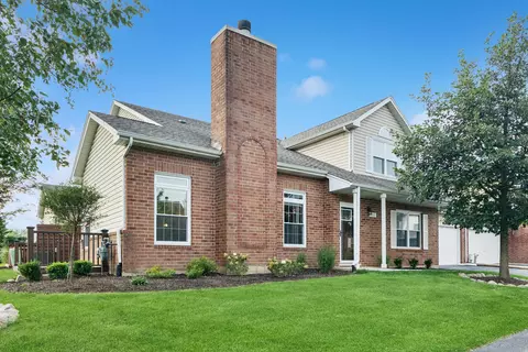 9765 Cambridge Cir, Mokena, IL 60448
