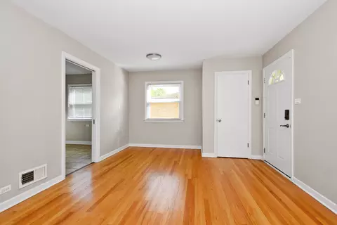 Living - 17531 Henry St, Lansing, IL 60438 photo 3 of 3