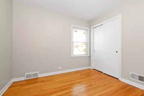 Bedroom - 17531 Henry St, Lansing, IL 60438 photo 2 of 5