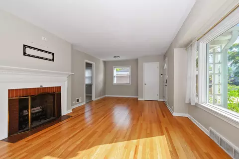 Living - 17531 Henry St, Lansing, IL 60438 photo 1 of 3