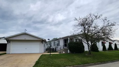 178 Norway Dr, Manteno, IL 60950
