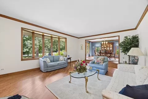 Living - 8648 Wedgewood Dr, Burr Ridge, IL 60527 photo 1 of 2
