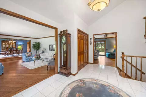 Other - 8648 Wedgewood Dr, Burr Ridge, IL 60527 photo 3 of 7