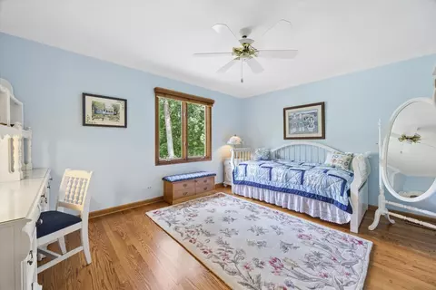 Bedroom - 8648 Wedgewood Dr, Burr Ridge, IL 60527 photo 2 of 5