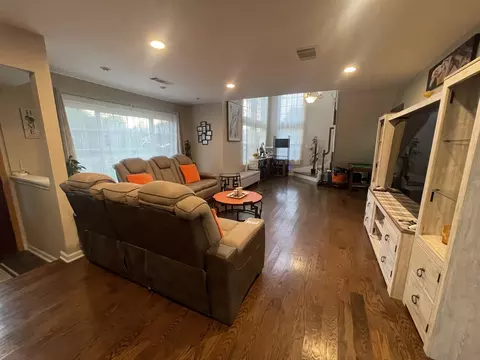 1787 Webster Ln, Des Plaines, IL 60018 photo 6