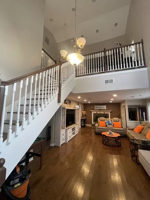 1787 Webster Ln, Des Plaines, IL 60018 photo 7