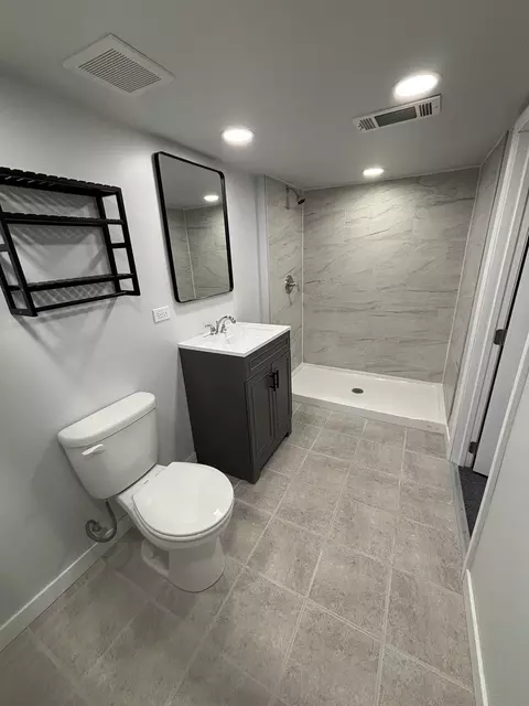 Bath - 527 E 17th St, Lockport, IL 60441 photo 1 of 3