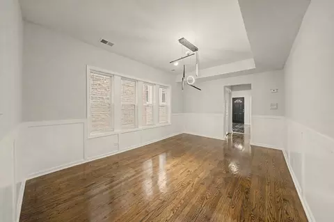 Living - 7641 S Phillips Ave, Chicago, IL 60649 photo 3 of 3