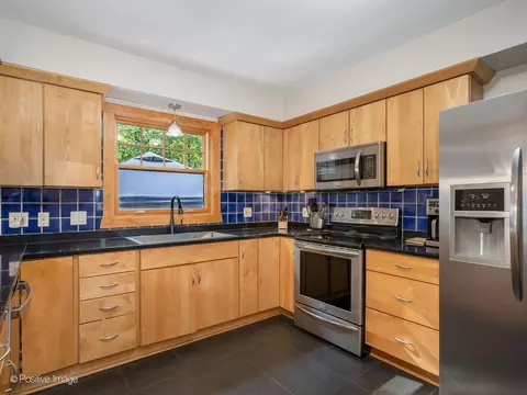 Kitchen - 1170 Logan Ave, Elgin, IL 60120 photo 3 of 4