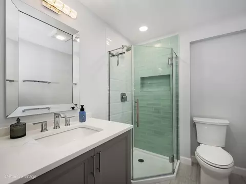 Bath - 1170 Logan Ave, Elgin, IL 60120 photo 2 of 2